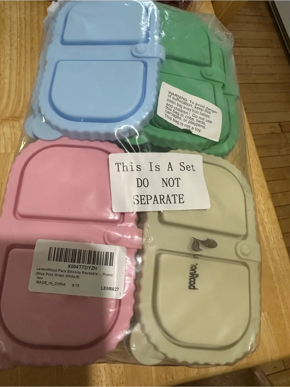Disposable divided plates set